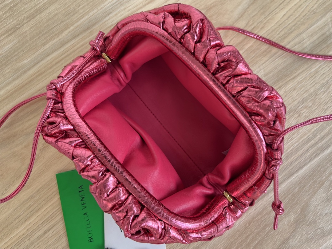 Mini Pouch Intrecciato Leather Clutch Rose Purple